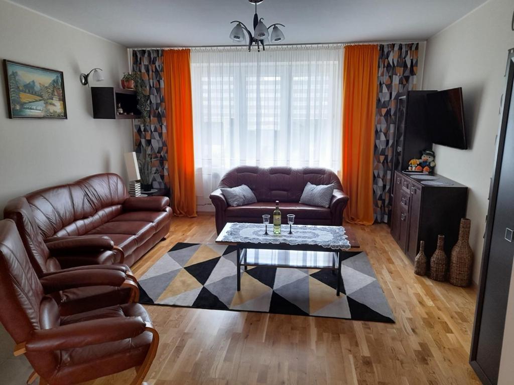 Tu Sie Spi Apartment Bodzentyn Luaran gambar