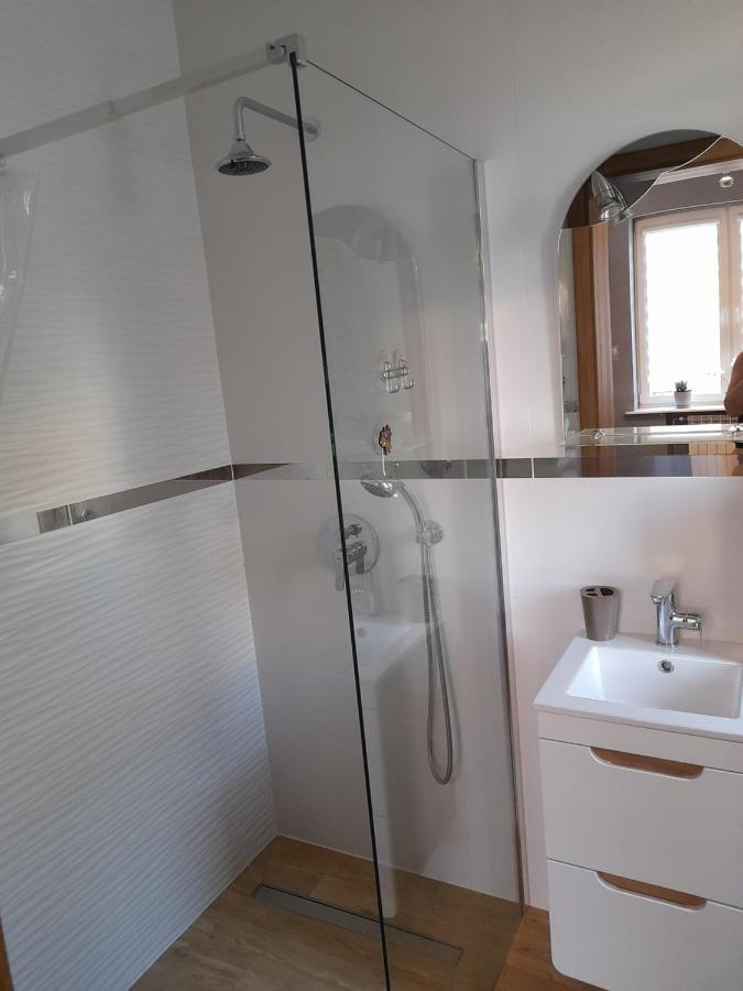 Tu Sie Spi Apartment Bodzentyn Luaran gambar