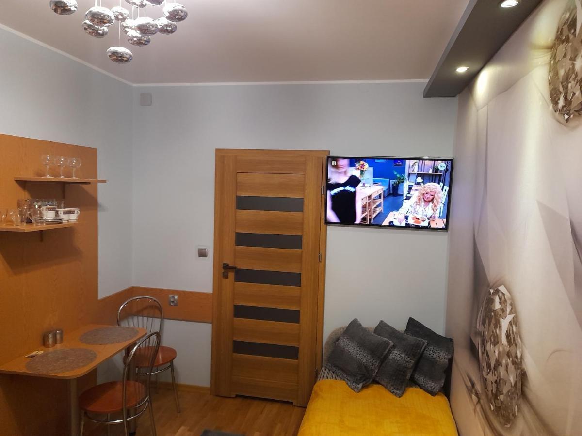 Tu Sie Spi Apartment Bodzentyn Luaran gambar