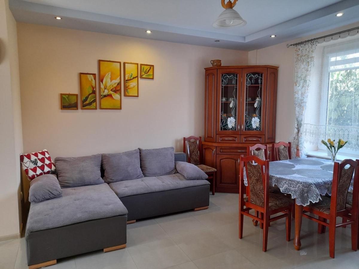 Tu Sie Spi Apartment Bodzentyn Luaran gambar
